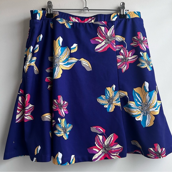 Monterey Club Blue Floral Skort, Large, Golf, Tennis, Athletic Skort, Athleisure - Picture 7 of 9